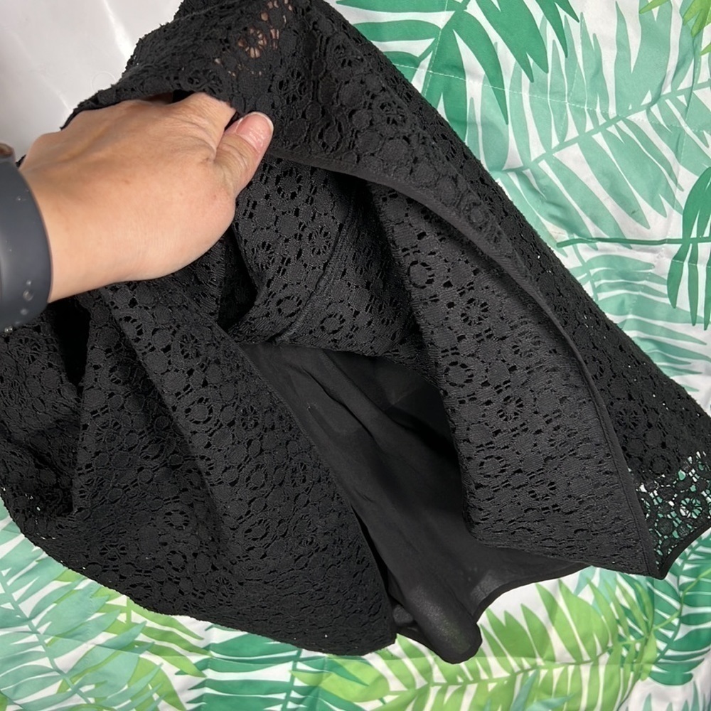Rebecca Minkoff Lacey Dress in Black, flared bottom open back size 0 - Picture 6 of 8